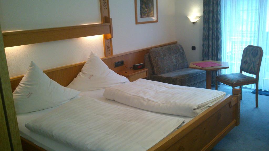 Winzerhof Brachtendorf Alken Chambre photo